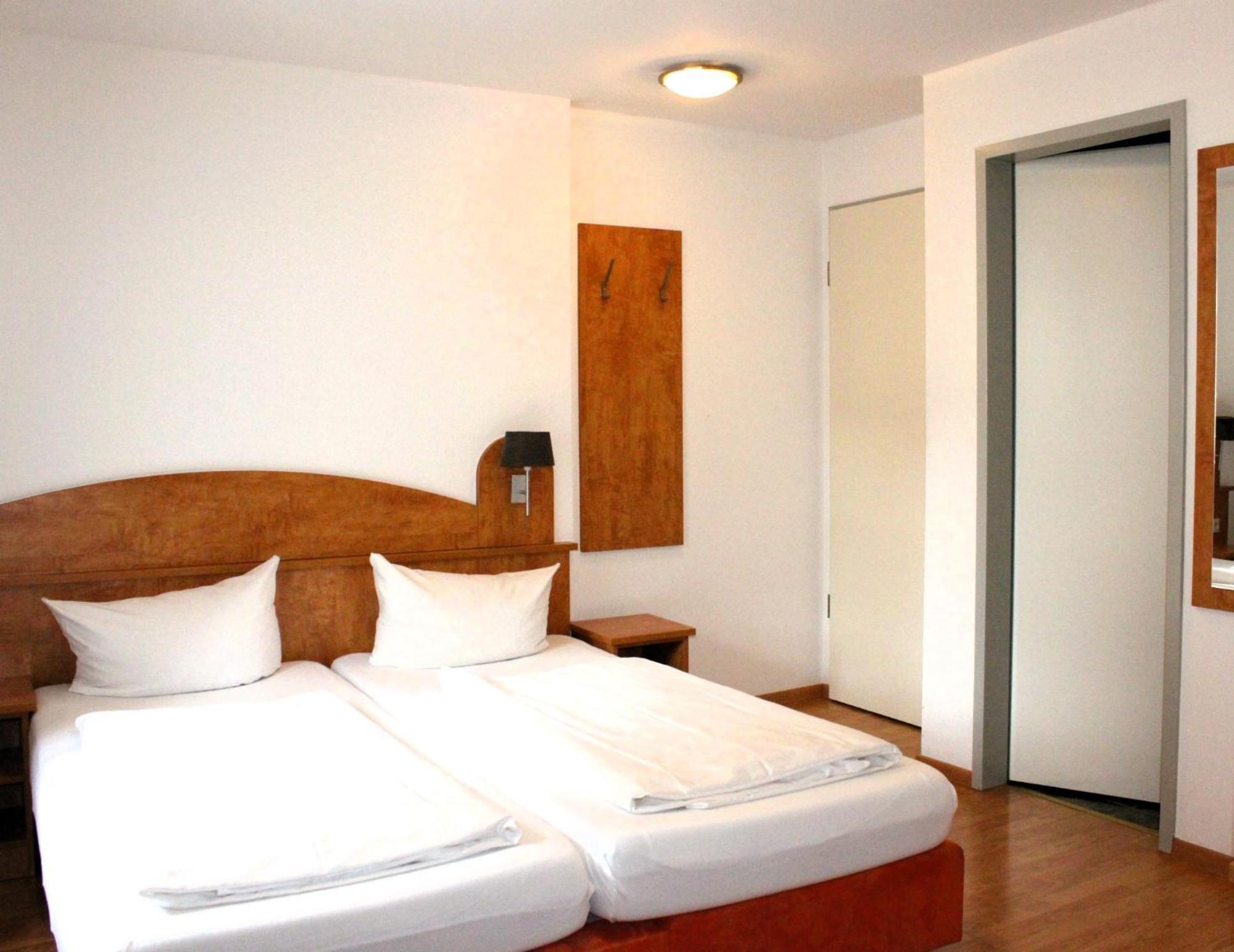 Hotel Waitzingers Ландсберг-на-Лехе Экстерьер фото